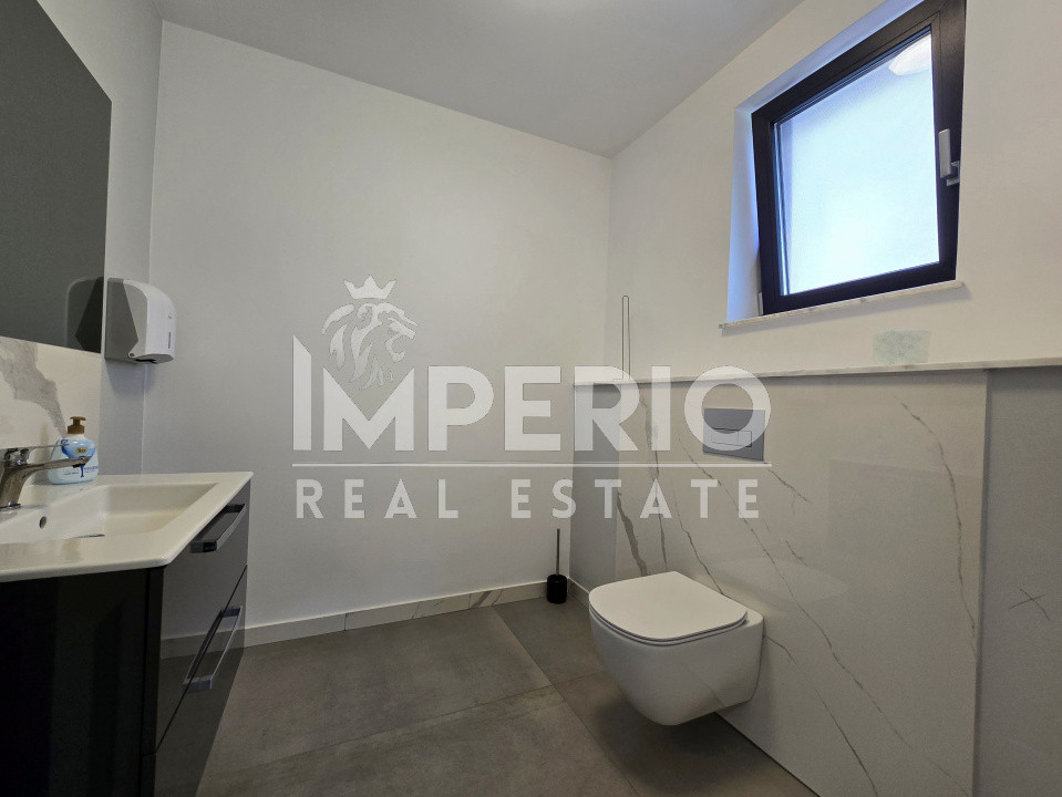 Duplex în Andrei Muresanu ideal pentru locuit sau cabinete medicale!