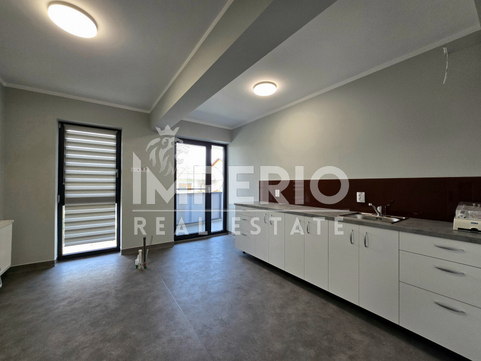 Duplex în Andrei Muresanu ideal pentru locuit sau cabinete medicale!