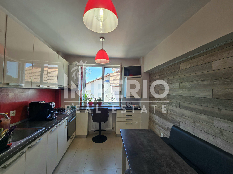 Apartament cu 3 camere cartierul Andrei Muresanu!