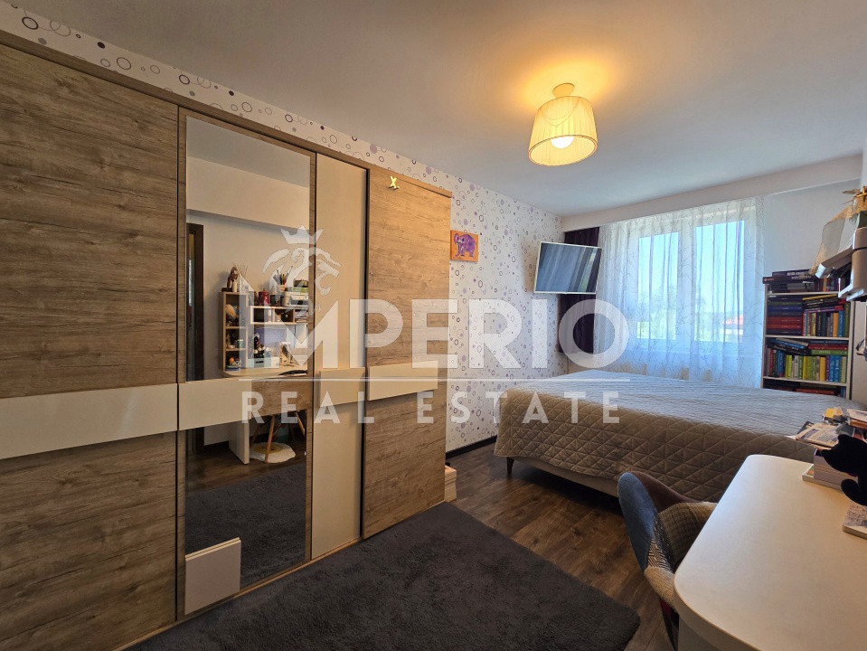 Apartament cu 3 camere cartierul Andrei Muresanu!
