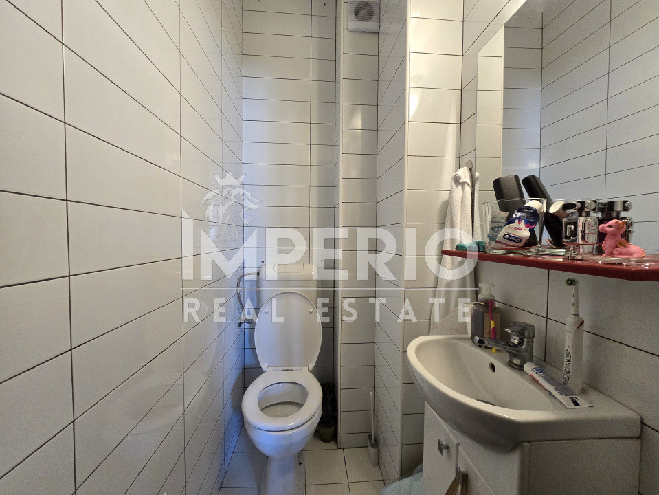 Apartament cu 3 camere cartierul Andrei Muresanu!