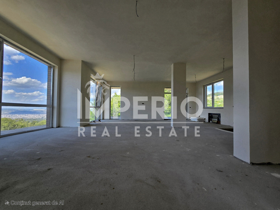 Casa individuala cu panorama spectaculoasa asupra orasului!