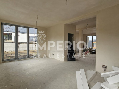 Duplex cu garaj și terasa panoramica în Borhanci!
