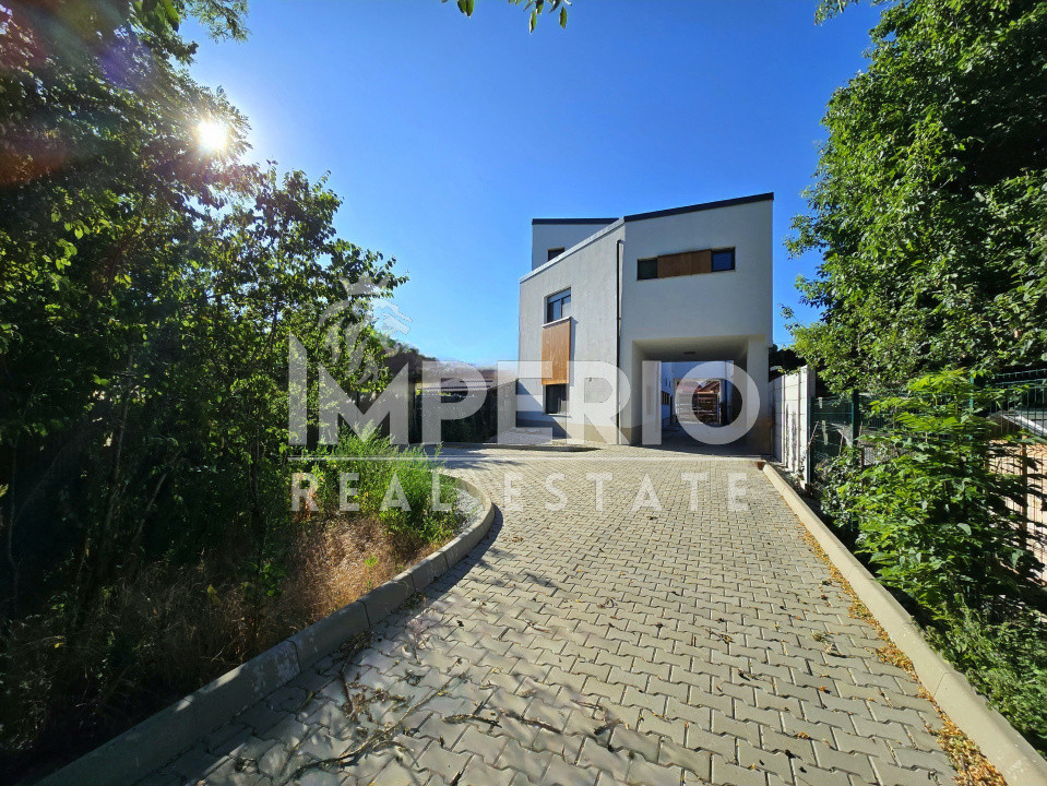 Imobil cu 436 m utili ideal pentru casa, birouri s-au alta destinație!