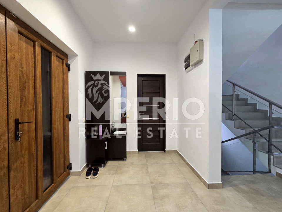 Casa individuala la cheie + garaj, curte spectaculoasa!