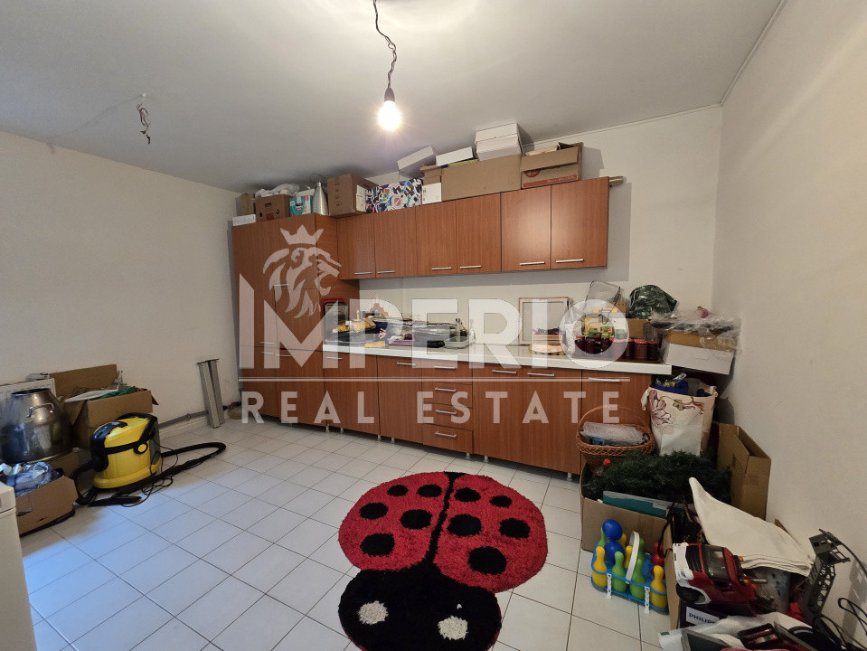 Casa individuala la cheie + garaj, curte spectaculoasa!