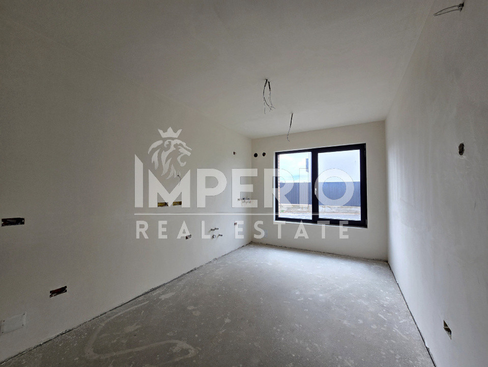Duplex elegant cu 5 camere si 3 parcari!