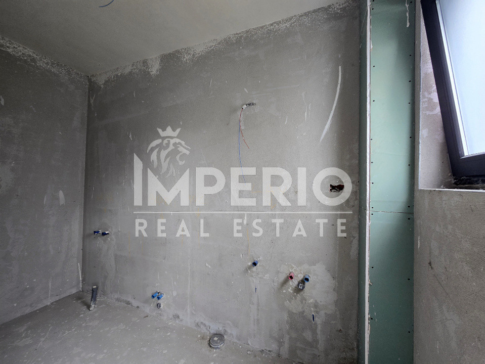 Duplex elegant cu 5 camere si 3 parcari!