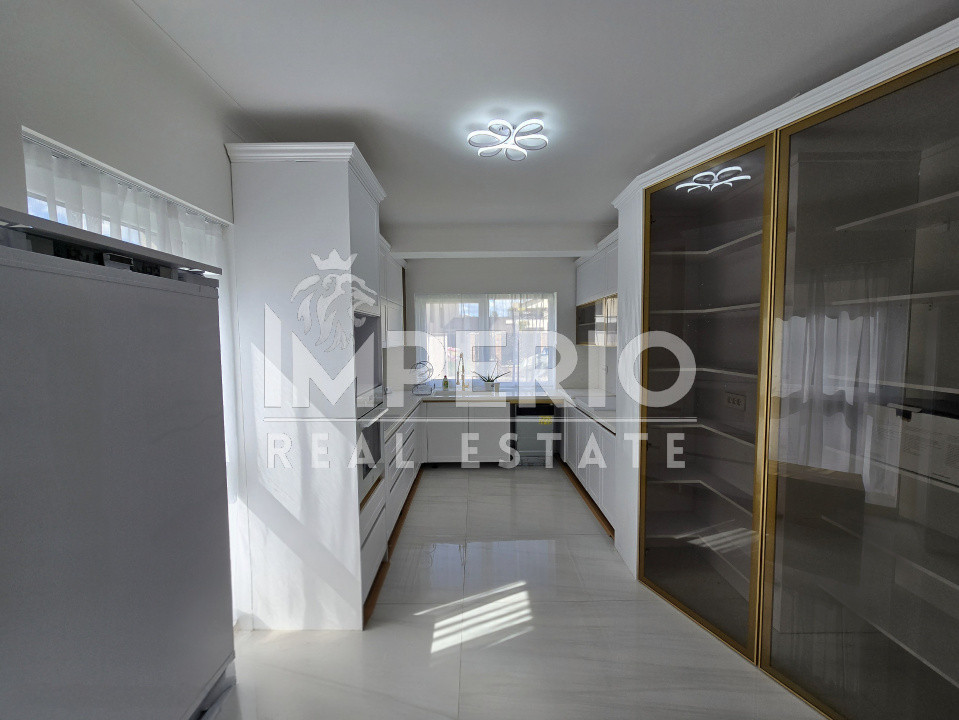 Casa de vânzare în cartierul Gheorgheni finisata, mobilata si garaj dublu!