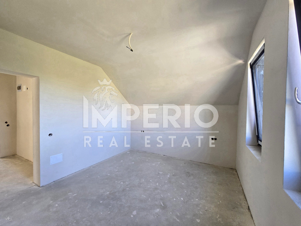 Casa individuala cu 5 camere si teren generos de 700m!