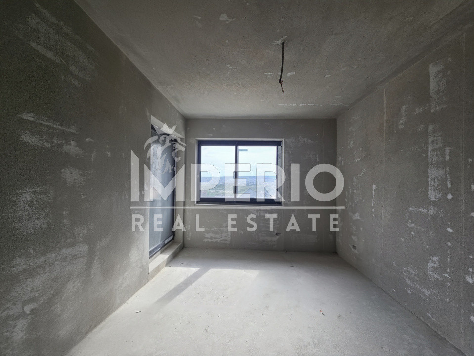 Duplex cu 5 camere, un garaj pentru doua masini!