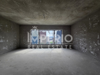 Duplex cu 5 camere, un garaj pentru doua masini!