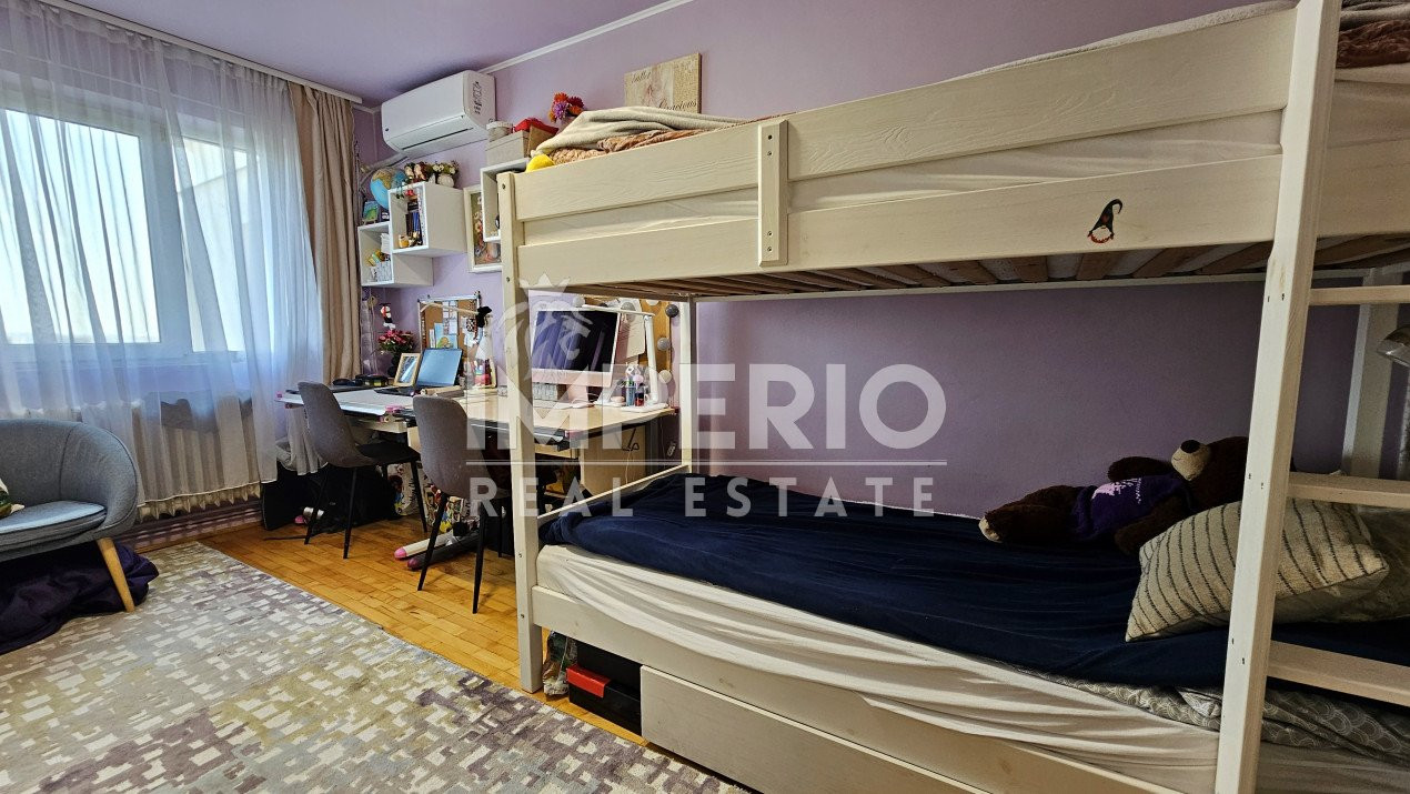 Apartament cu 3 camere decomandate in Gherorgheni!