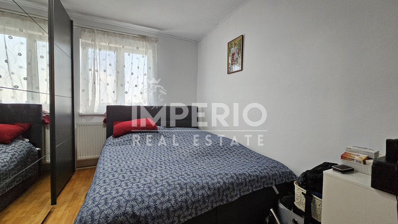 Apartament cu 3 camere decomandate in Gherorgheni!