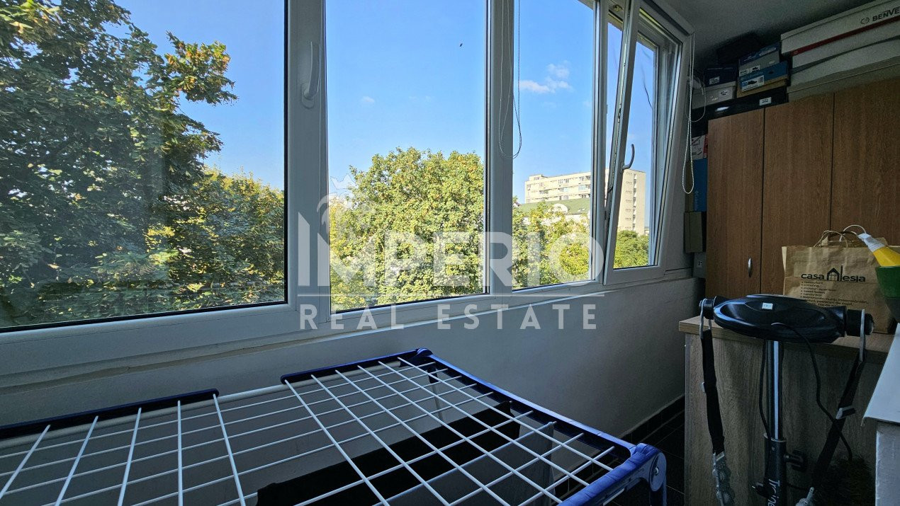 Apartament cu 3 camere decomandate in Gherorgheni!