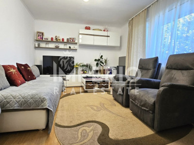 Apartament cu 3 camere decomandate in Gherorgheni!
