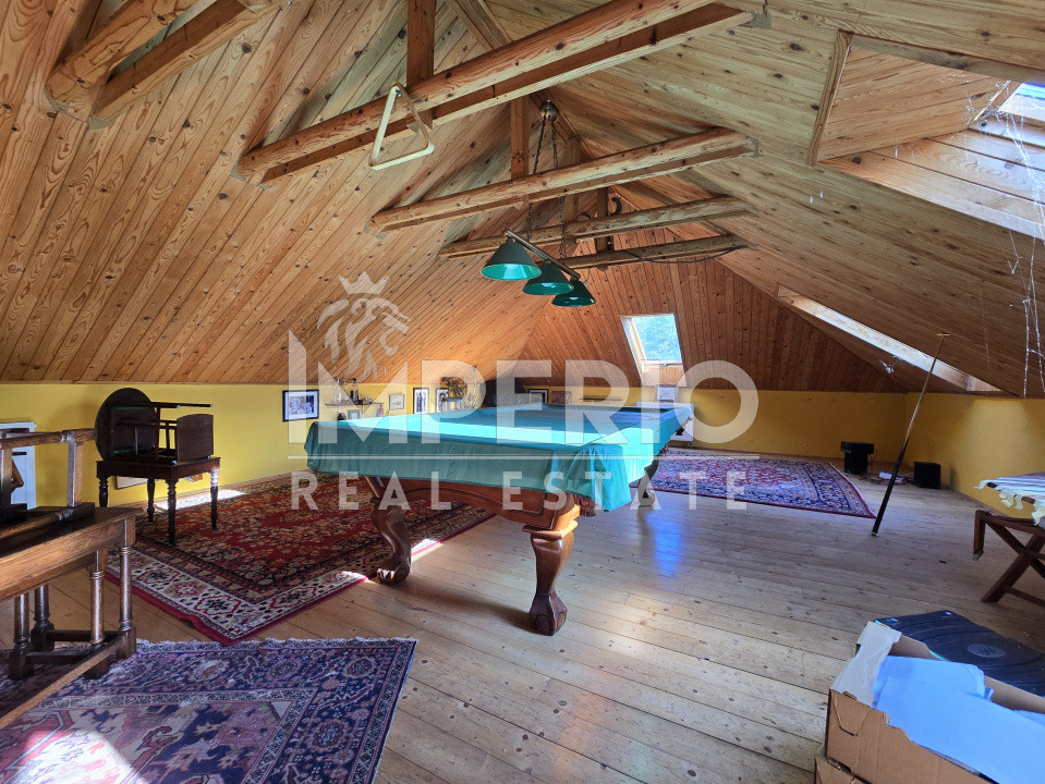 Casa individuala in Piata 14 Iulie cu 5 dormitoare, garaj dublu si piscina!