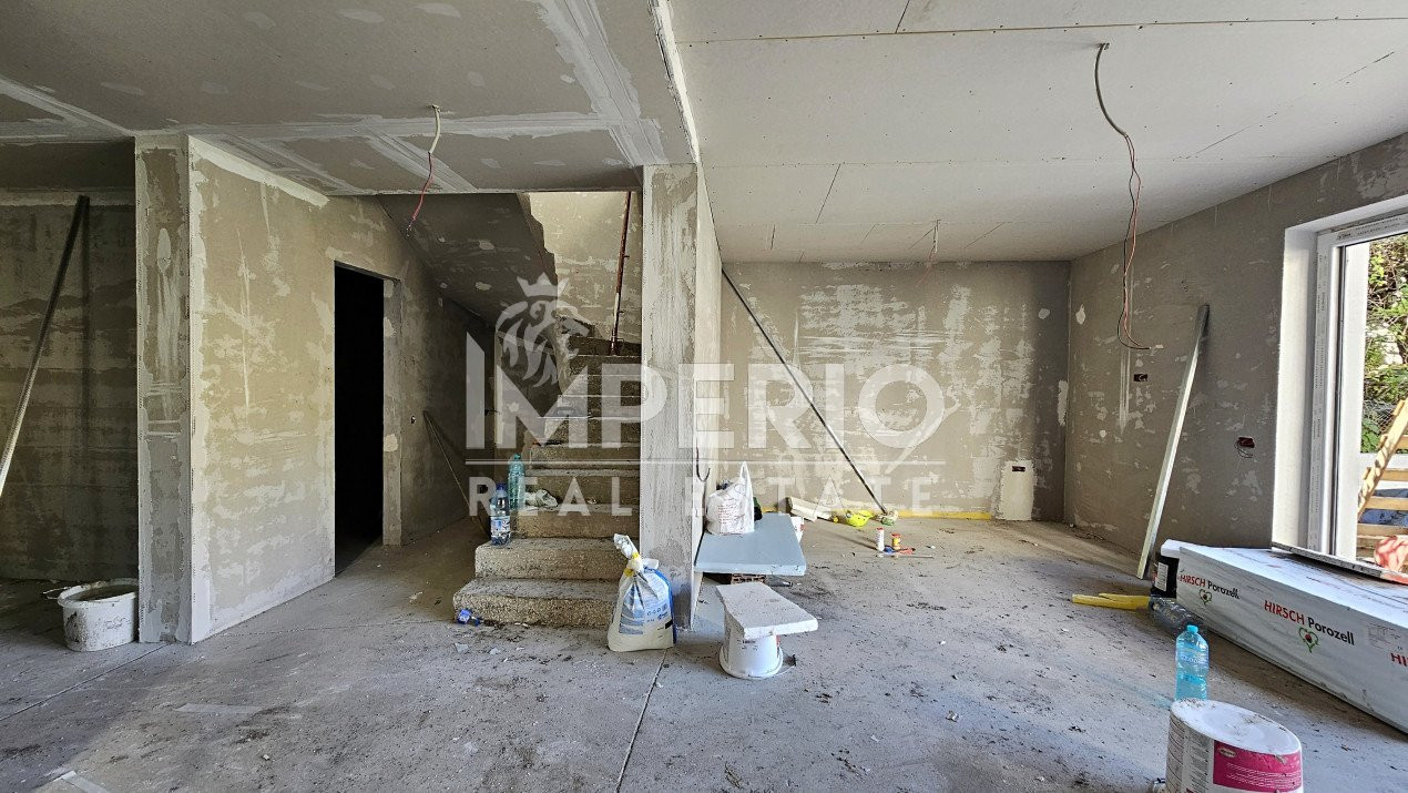 Duplex in Borhanci cu garaj si pivnita!