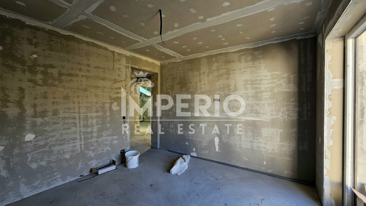 Duplex in Borhanci cu garaj si pivnita!