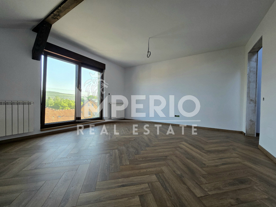 Duplex finisat cu 5 camere in Gruia!