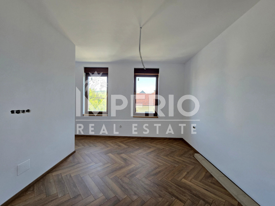 Duplex finisat cu 5 camere in Gruia!