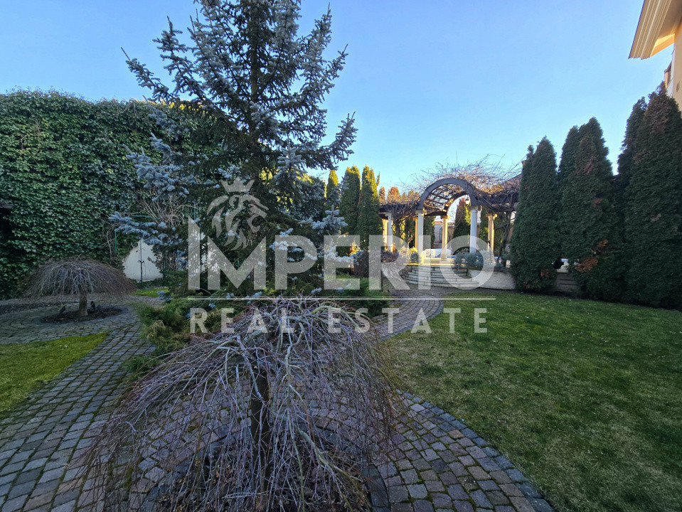 Casa individuala de vanzare in Andrei Muresanu – proprietate premium cu piscina 