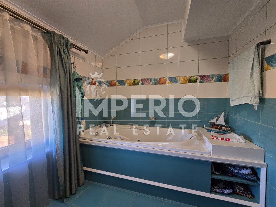 Casa individuala de vanzare in Andrei Muresanu – proprietate premium cu piscina 