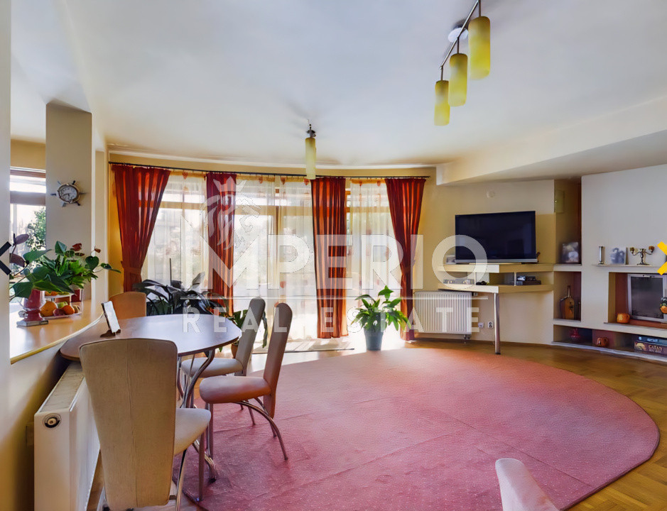 Vand casa individuala in cartierul Andrei Muresanu – ideala pentru doua familii!