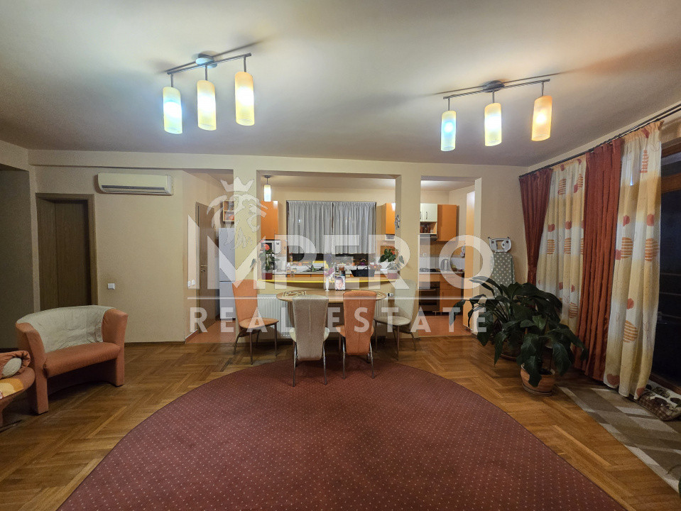 Vand casa individuala in cartierul Andrei Muresanu – ideala pentru doua familii!