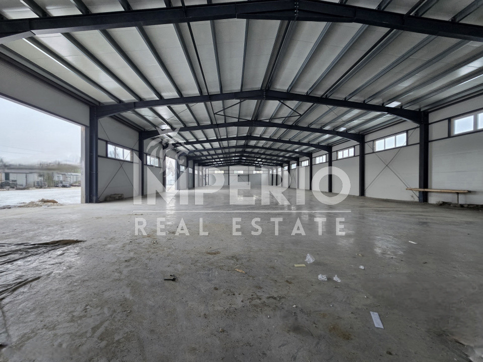 Hala cu birouri si apartemente la etaj!