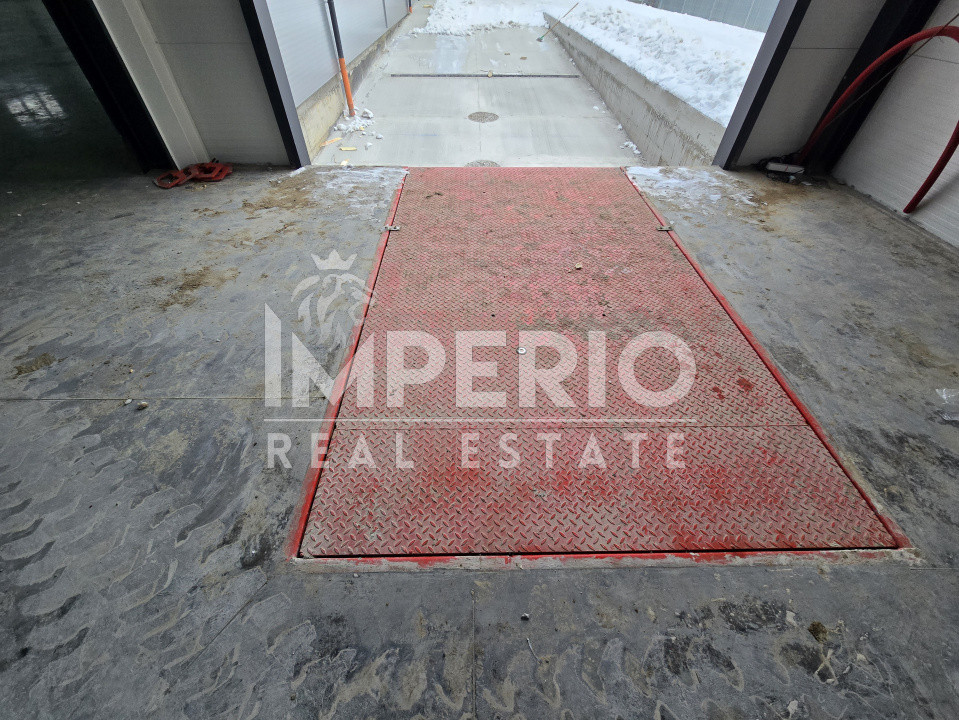 Hala cu birouri si apartemente la etaj!