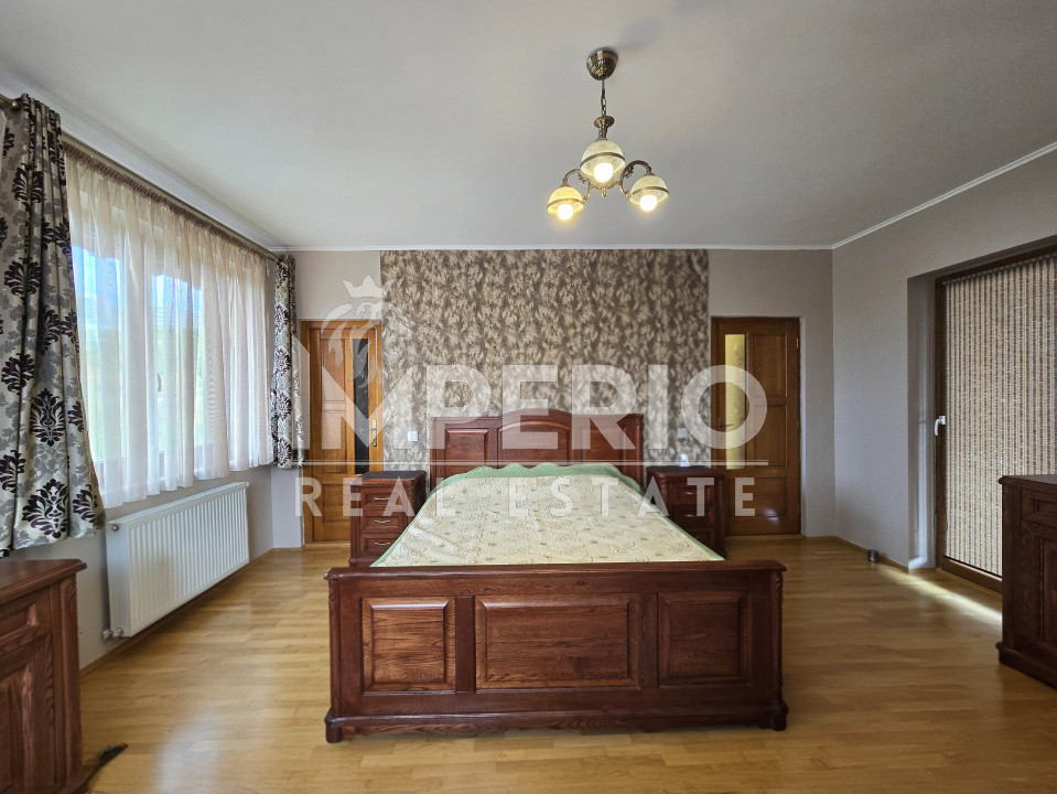 Casa individuala 310 mp | 909 mp teren | 2 garaje | Zona Campului!