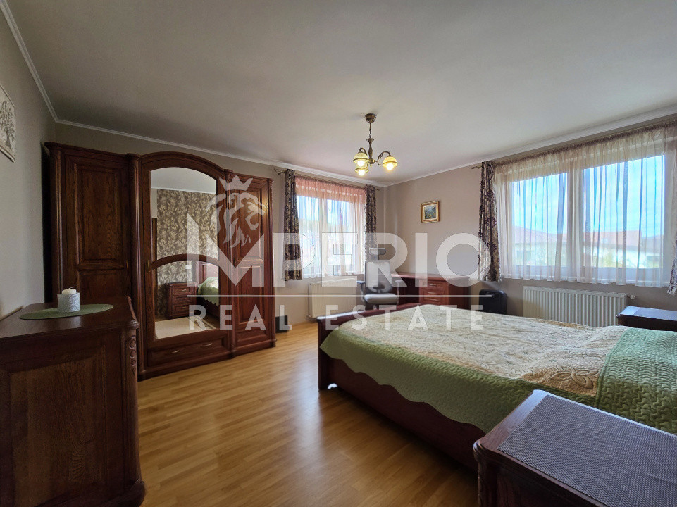 Casa individuala 310 mp | 909 mp teren | 2 garaje | Zona Campului!