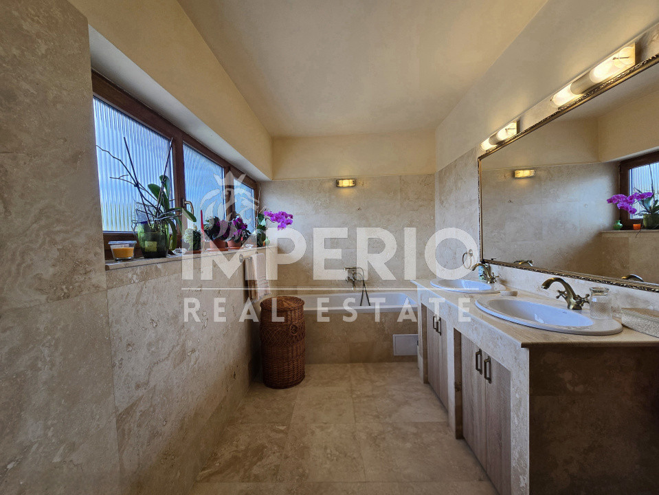 Casa individuala 310 mp | 909 mp teren | 2 garaje | Zona Campului!