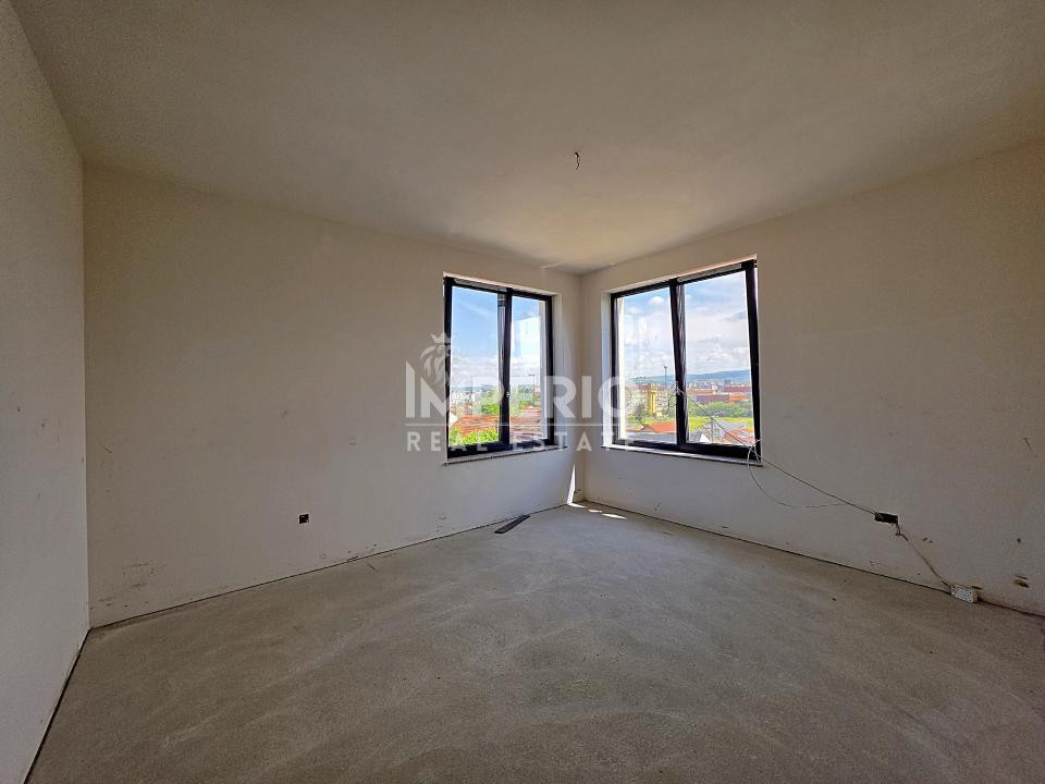Duplex modern in Cartierul Dambul rotund-170,86mp utili, teren 200mp