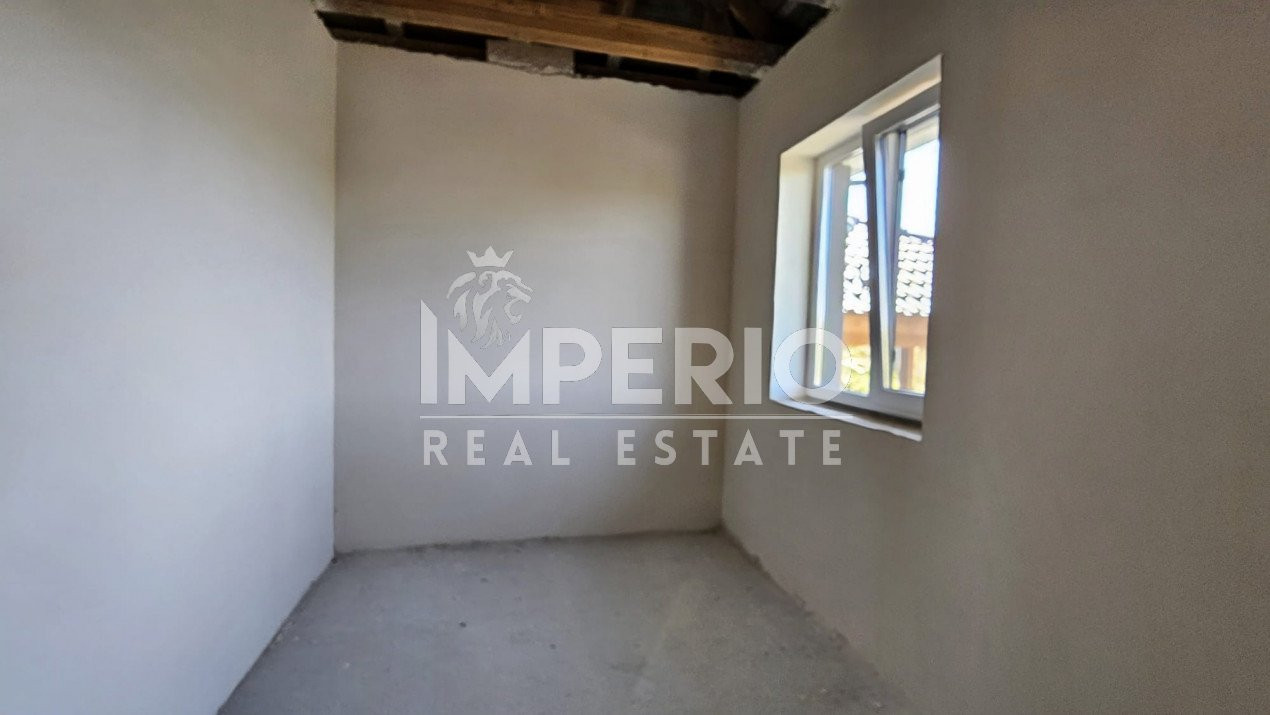 Casa individuala cu 5 camere in Chinteni!
