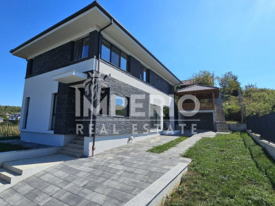 Casa individuala cu 5 camere in Chinteni!