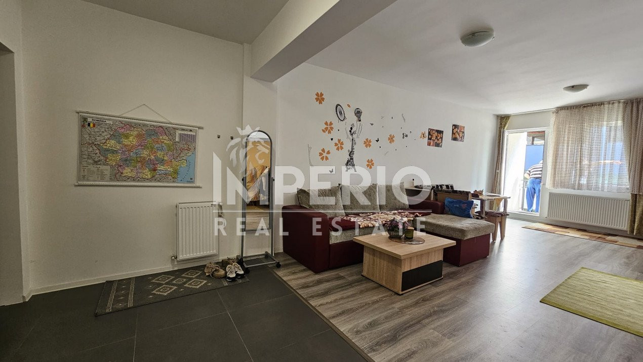 Apartament cu 2 camere la etajul întâi!