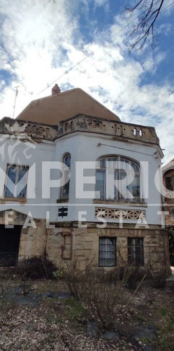 Casa interbelica cu 513,97mp utili si 1440 mp teren!