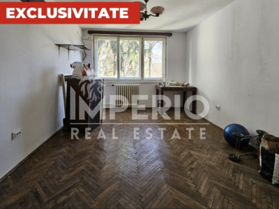 Apartament în Plopilor cu 3 camere la etajul 2/4!