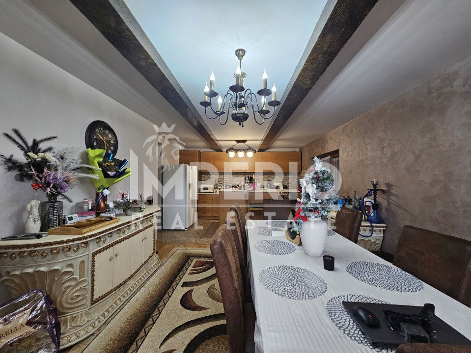 Casa cu 5 camere, garaj, piscina în Chinteni!