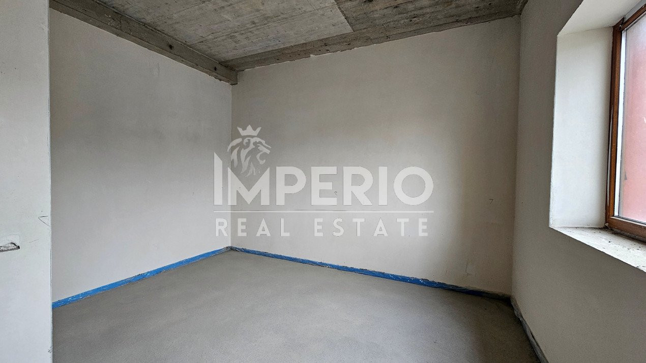 Duplex cu 6 camere în cartierul Buna ziua!