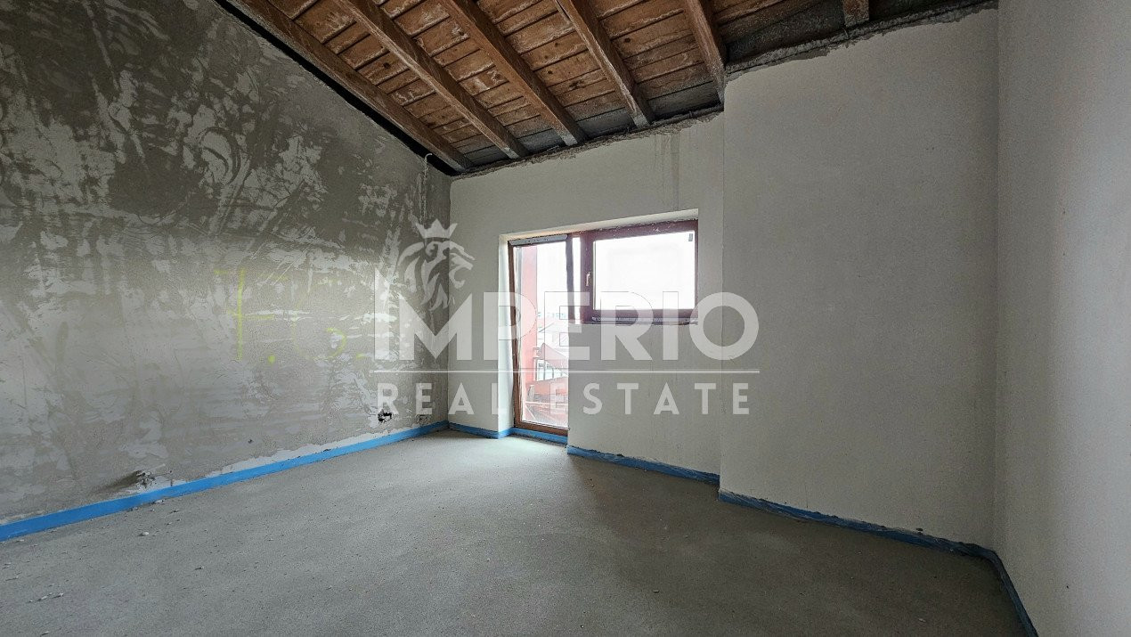 Duplex cu 6 camere în cartierul Buna ziua!